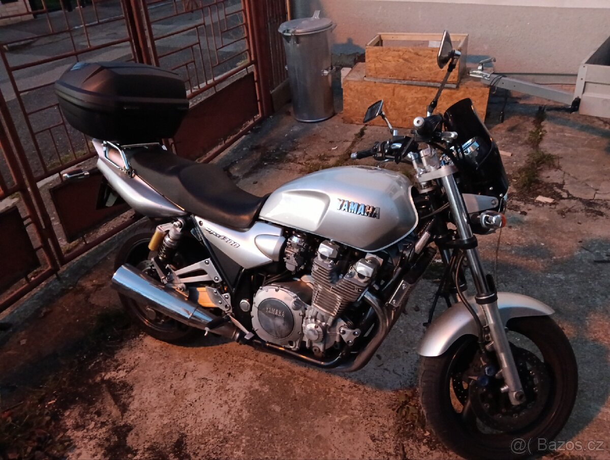 Yamaha xjr 1300 - 8