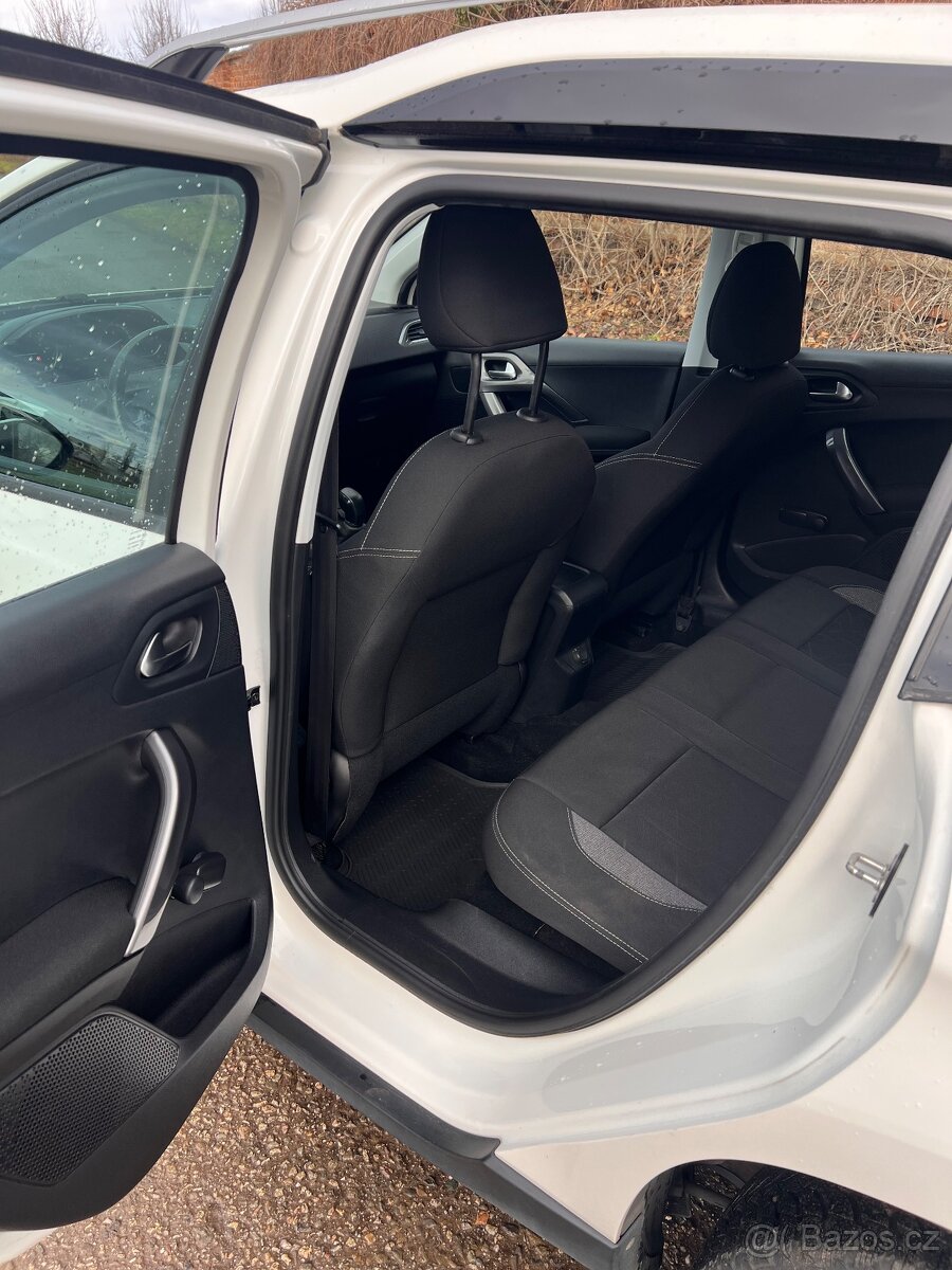 Peugeot 2008 1.2 81kw - 8