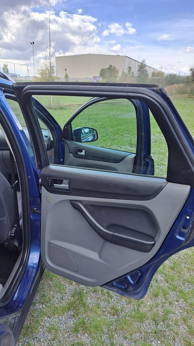 Ford focus combi 1.8 benzin - 8