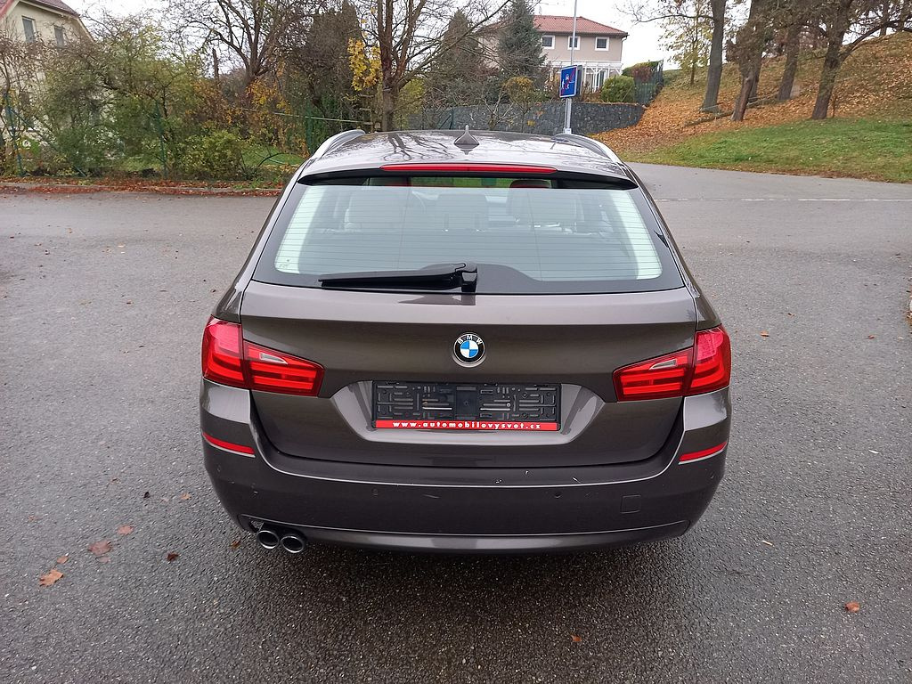 BMW 520D-135kW-digiklima+alu+kůže - 8