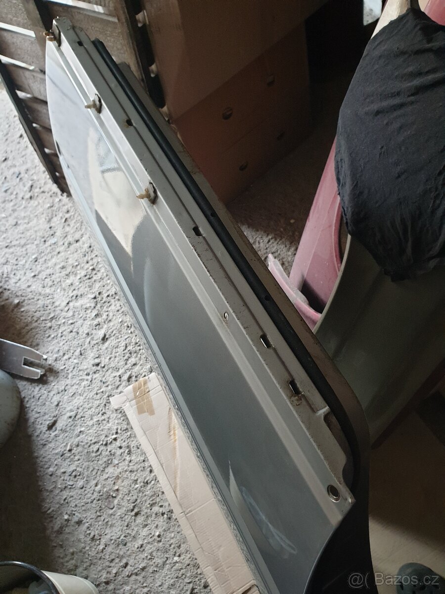 W124 používaná přední kapota do r.1993 před face lift - 8