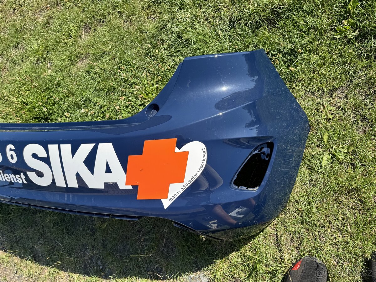 Přední/zadní nárazník Ford Fiesta MK8 - 8