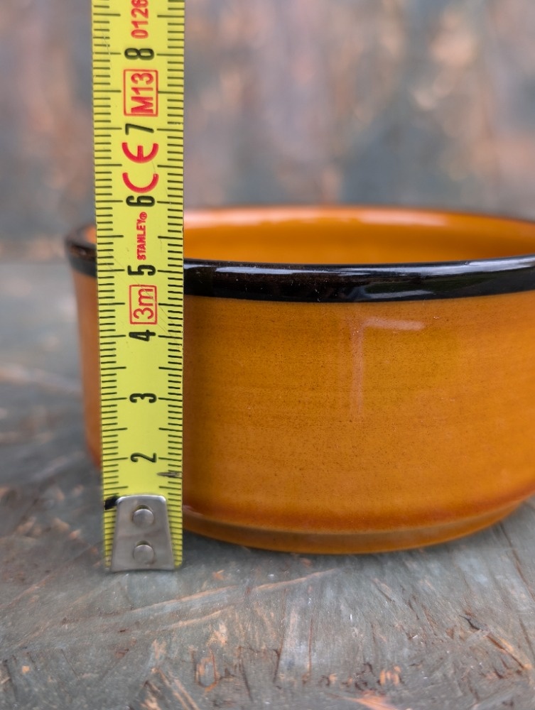 8 ks retro keramické misky. - 8