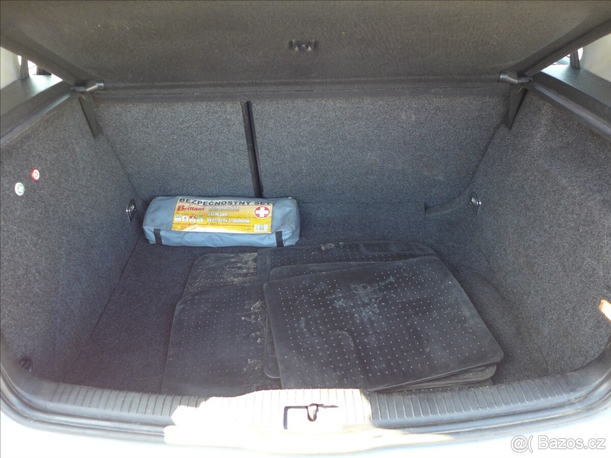 Volkswagen Golf 1,9 TDI KLIMA, TAŽNÉ - 8