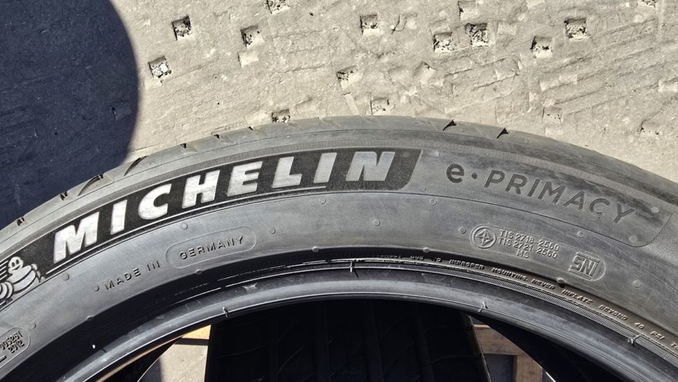 Letní pneu 245/45/19 Michelin - 8