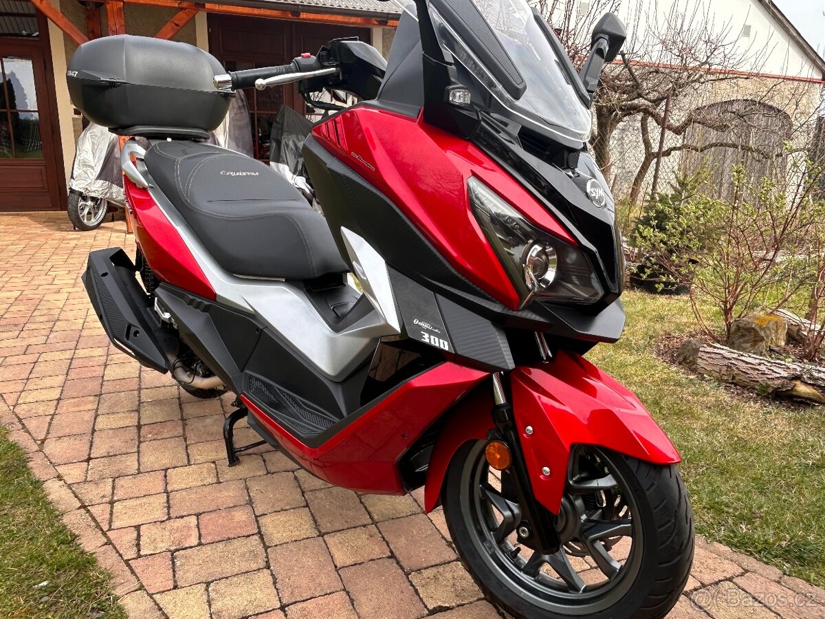 SYM Cruisym 300i - 8