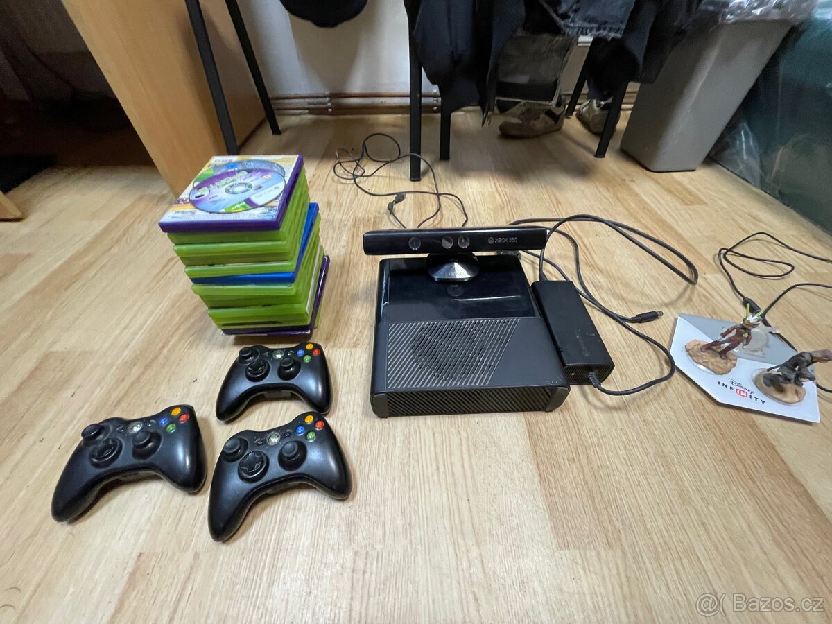 Xbox 360 s Kinectem + 15 her + Disney Infinity - 8