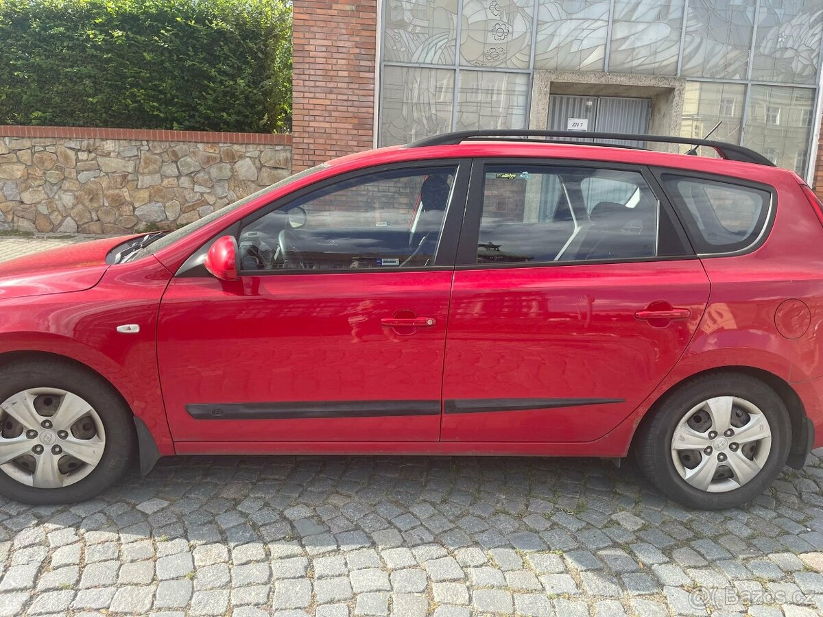 Hyundai i30 CW - 8