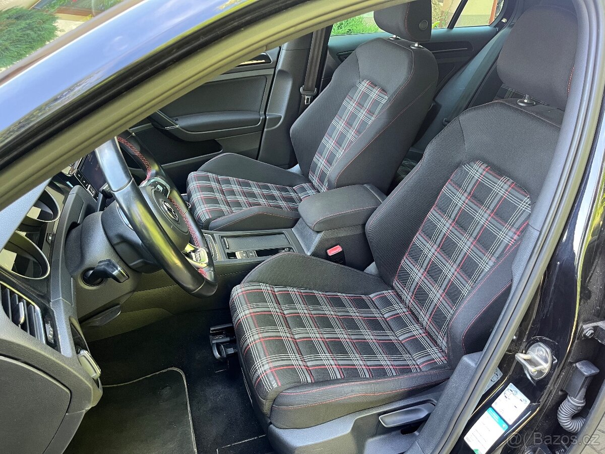 VW Golf VII GTI 2.0 TSI 2013 - 8