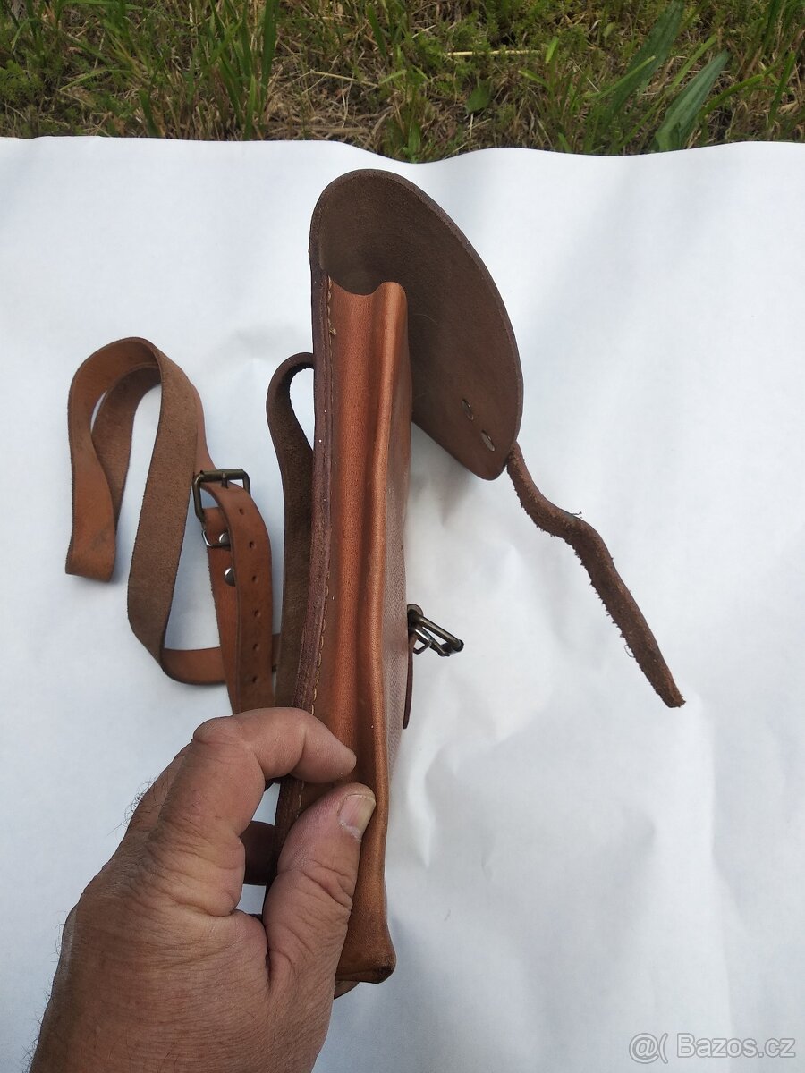 Brasna-pro prislusniky CSR-SNB-60-ta leta. - 8