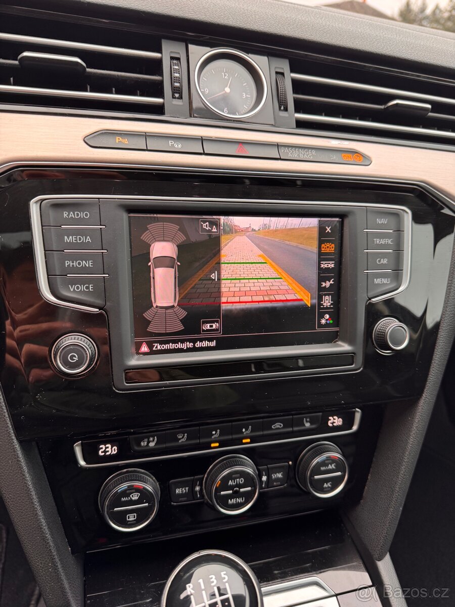 Volkswagen passat 2.0 TDI - 8