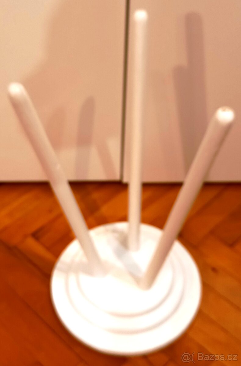 Květinový stolek na trojnožce bílý.. - 8