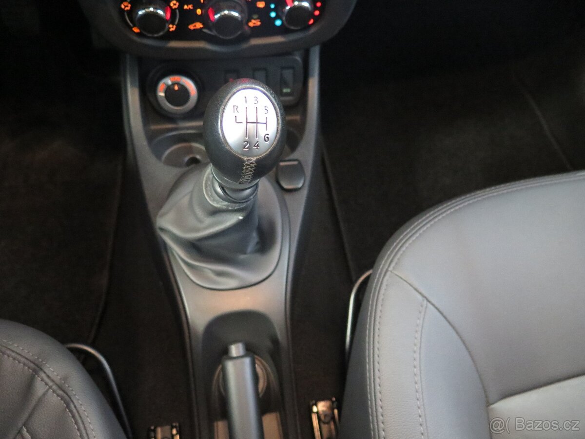 Dacia Duster 1.5dCi,80kW,4x4,klima,kůže,navgace,tažné - 8