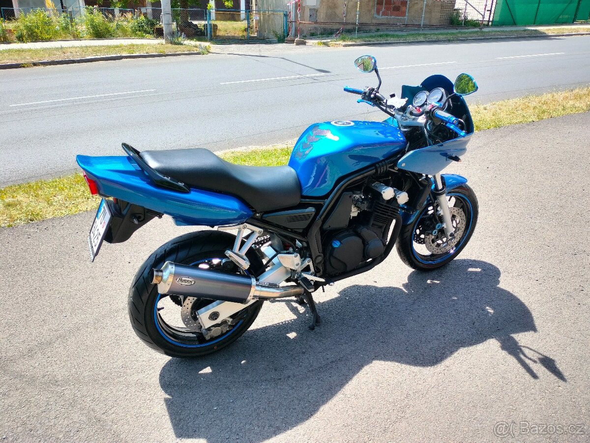 Yamaha 600 fzs rj02 70kw 5/2001 - 8