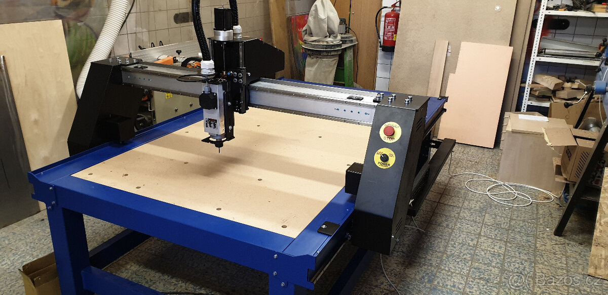 CNC Frezka 1100x1100mm s možností vákuového držení - 8