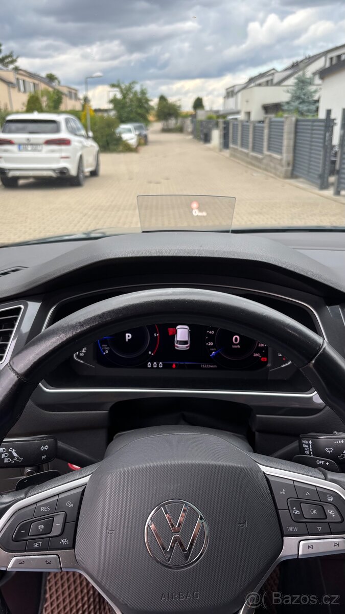 Volkswagen Tiguan Allspace - 8