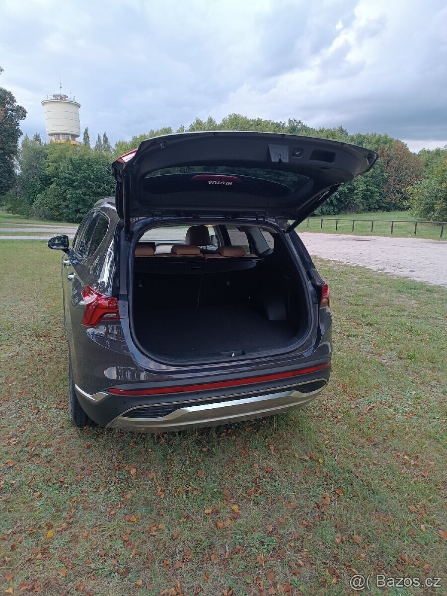 Hyundai SANTA FE 2,2 CRDI automat 4/23 PREMIUM ČR TOP 4200km - 8