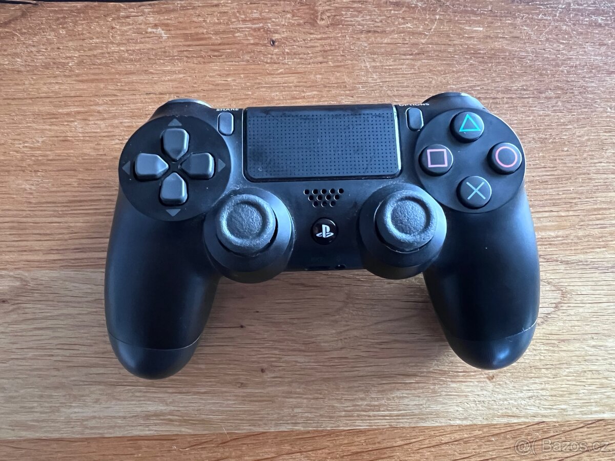 PlayStation 4 Pro 1TB + 1 ovladac - 8