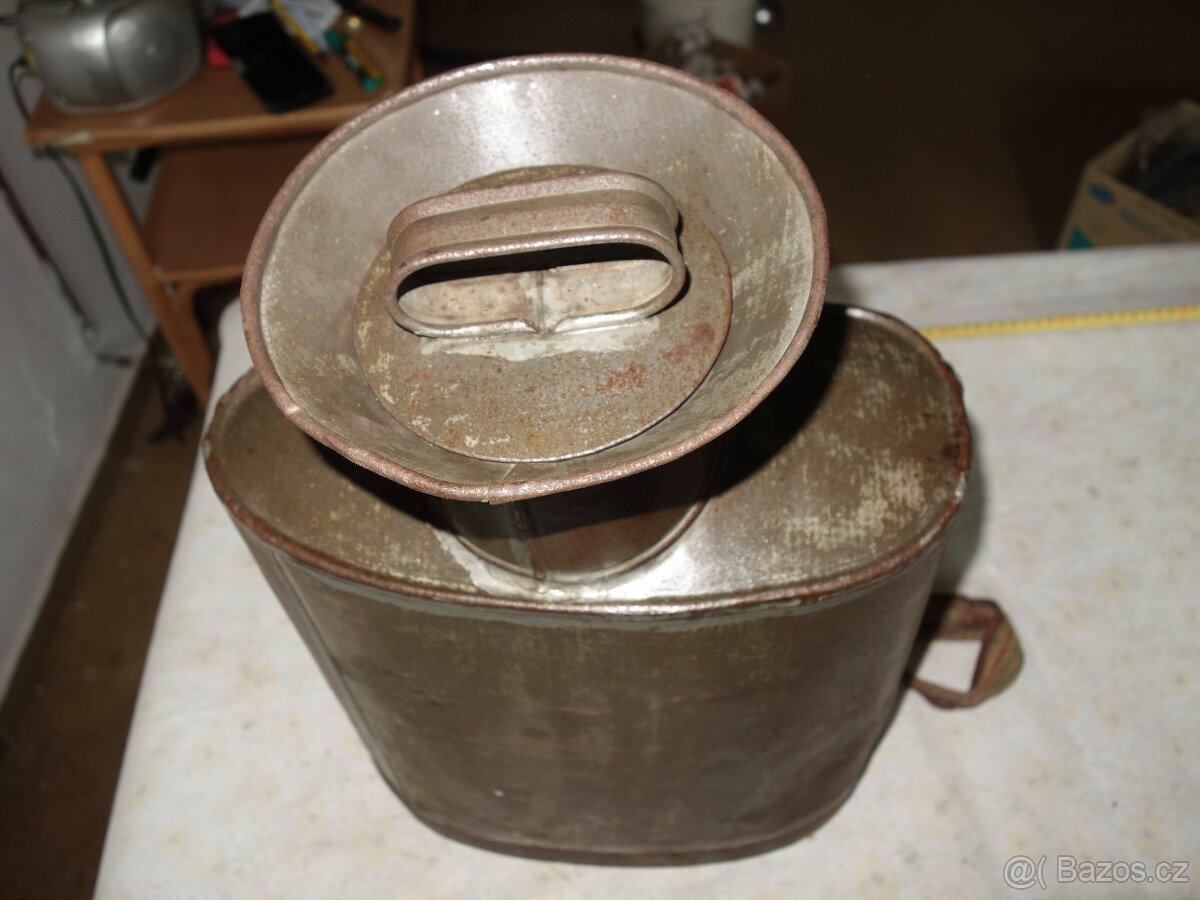 Plechové vědro vojenské ?, konvice na mléko na záda č.2 - 8