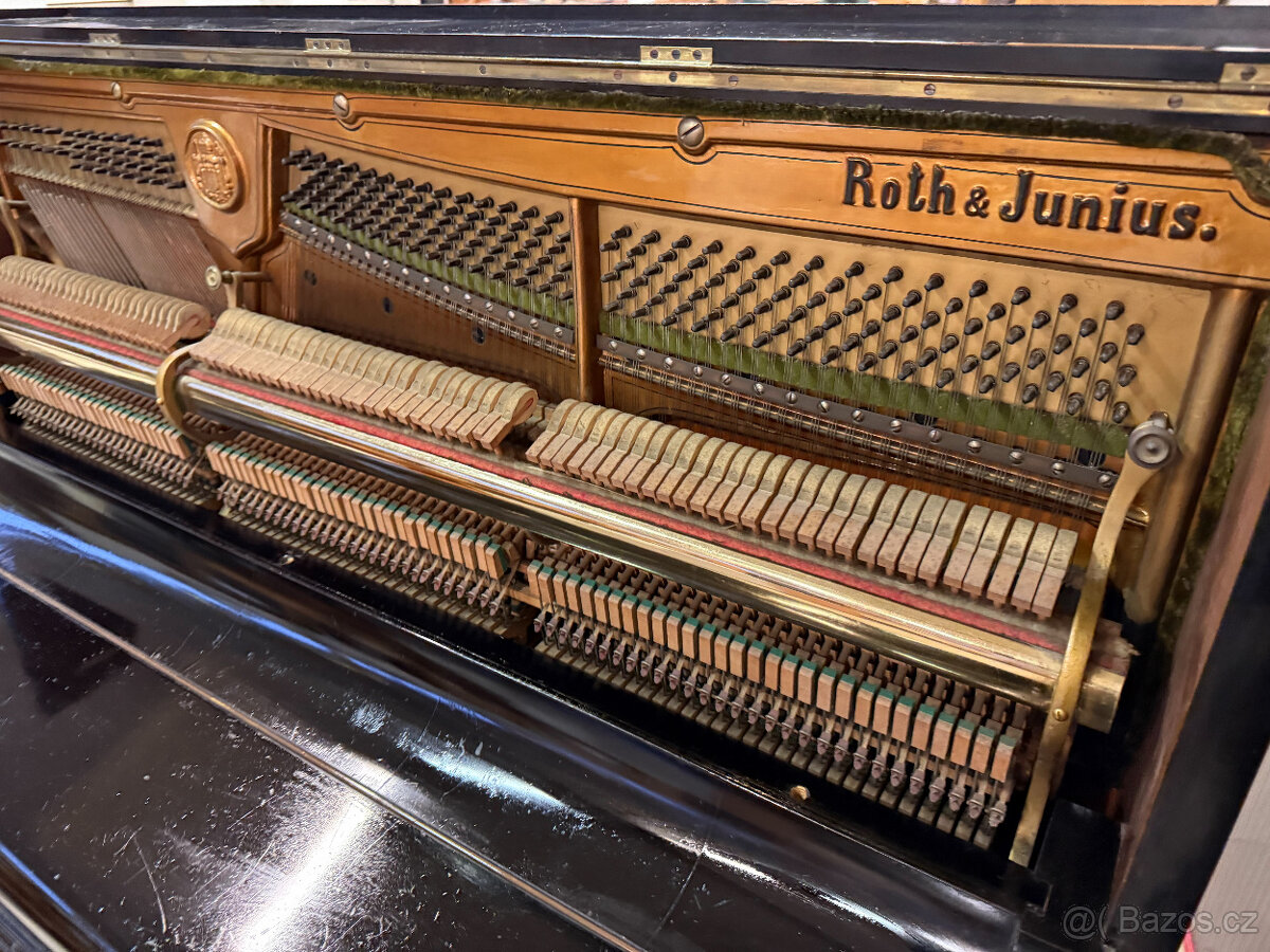 Dvakrát klavír- piano po servisu - 8