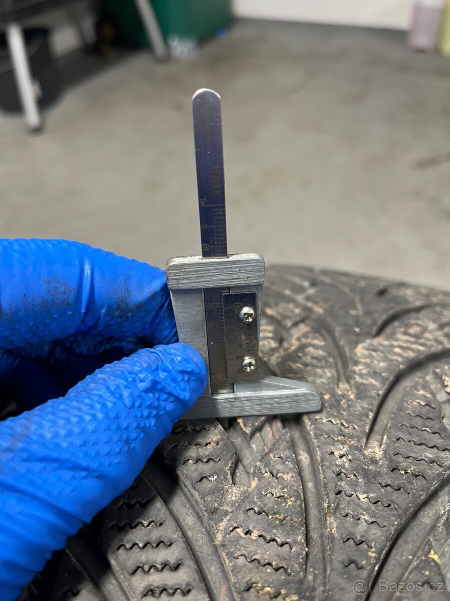 Zimní pneu NANKANG - 8