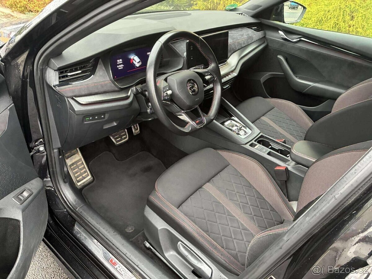 Škoda Octavia 4 combi RS - 8