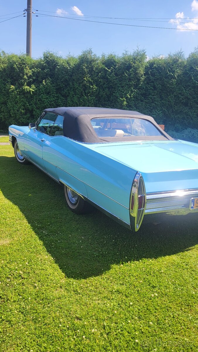 Cadillac Deville - 8