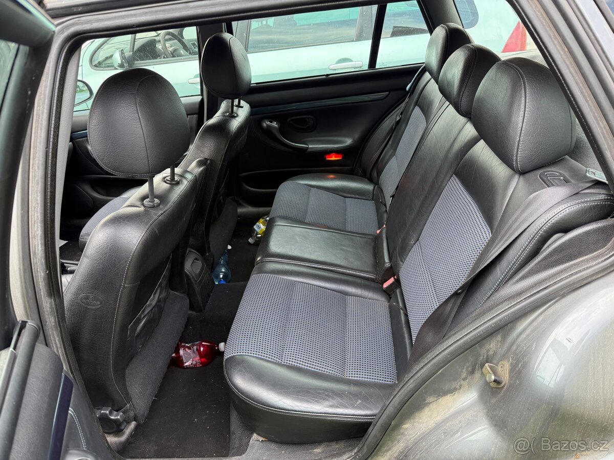 Peugeot 406 3.0 V6 - 8