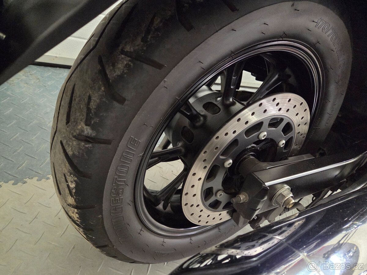 Yamaha XVS 950 A Midnight Star - 8