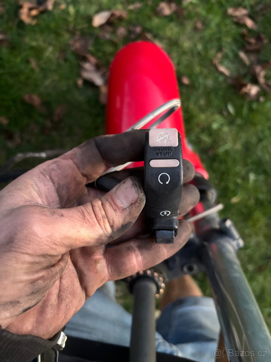 Podvozek na Honda VTR 1000F Firestorm - 8