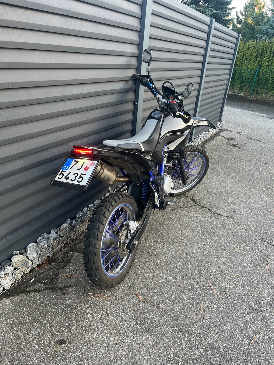 Yamaha WR 125 R - 8