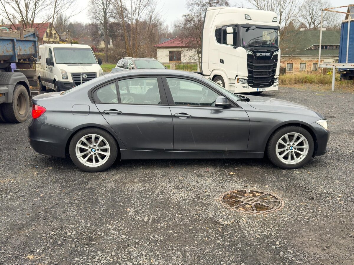 BMW Řada 320d, navi, xenon, kola - 8