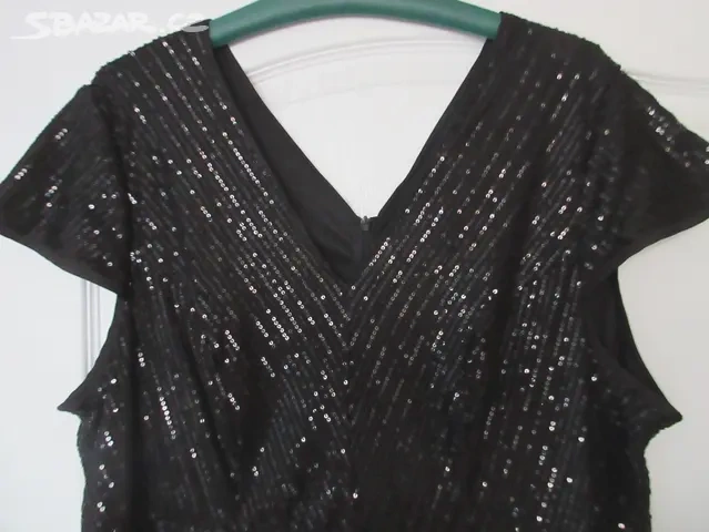 Společenské černé šaty XXL. - 8