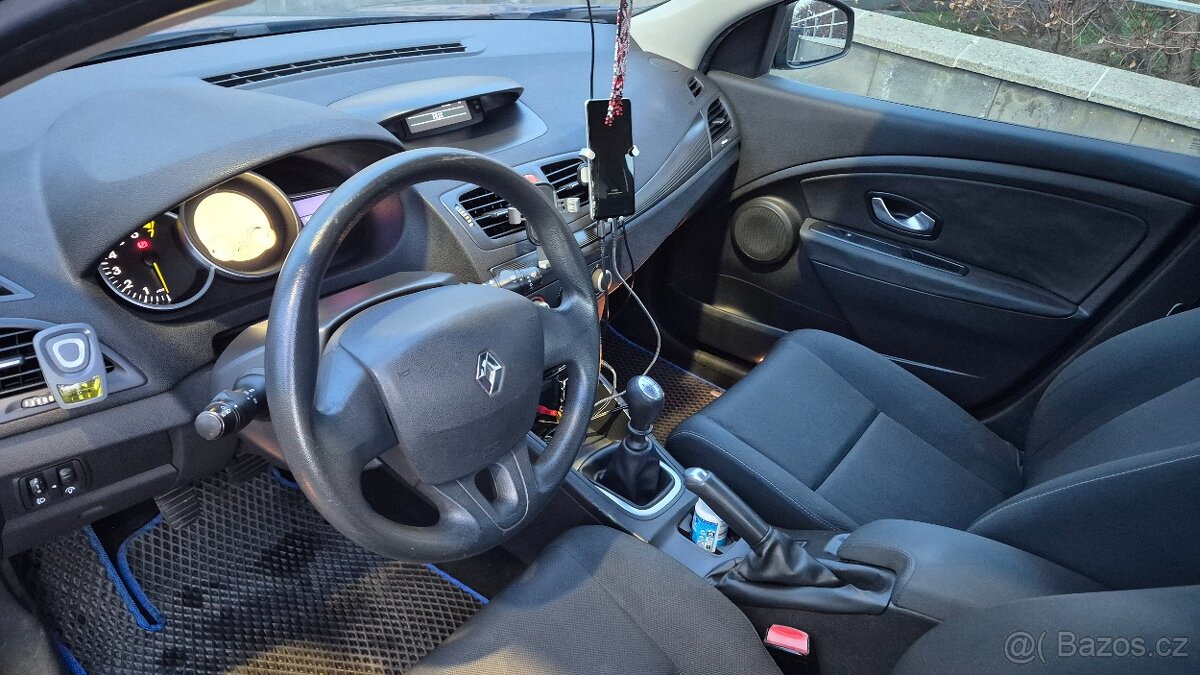 Renault Megane III 1,6 benzin - 8