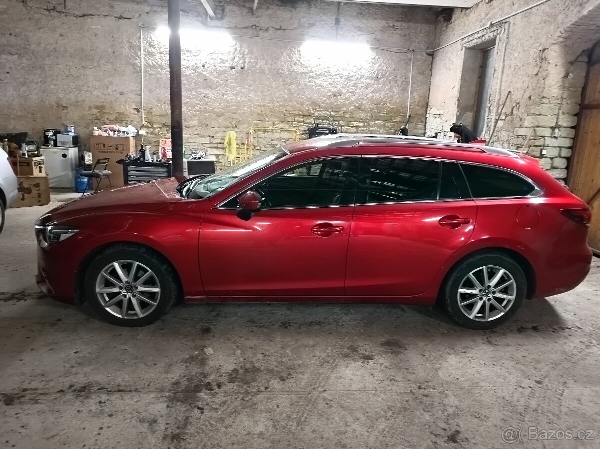 Mazda 6 2.2 4x4 - 8