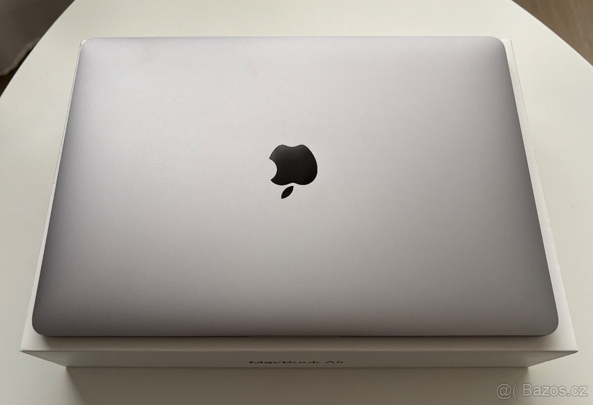 Apple MacBook Air 13 2018 - 8