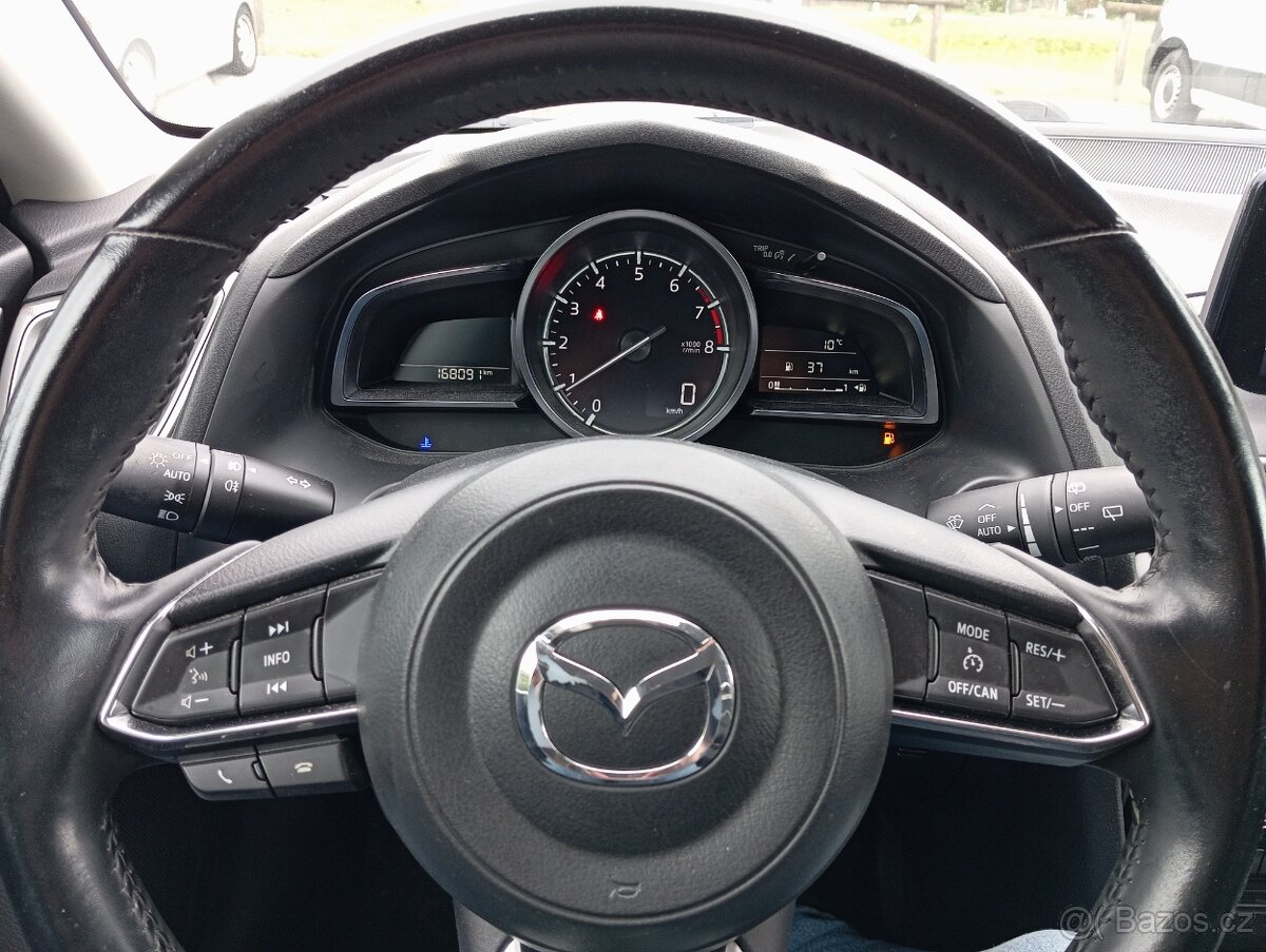 Mazda 3 2,0 benzín 1 Majitelka, bohatá výbava.. - 8