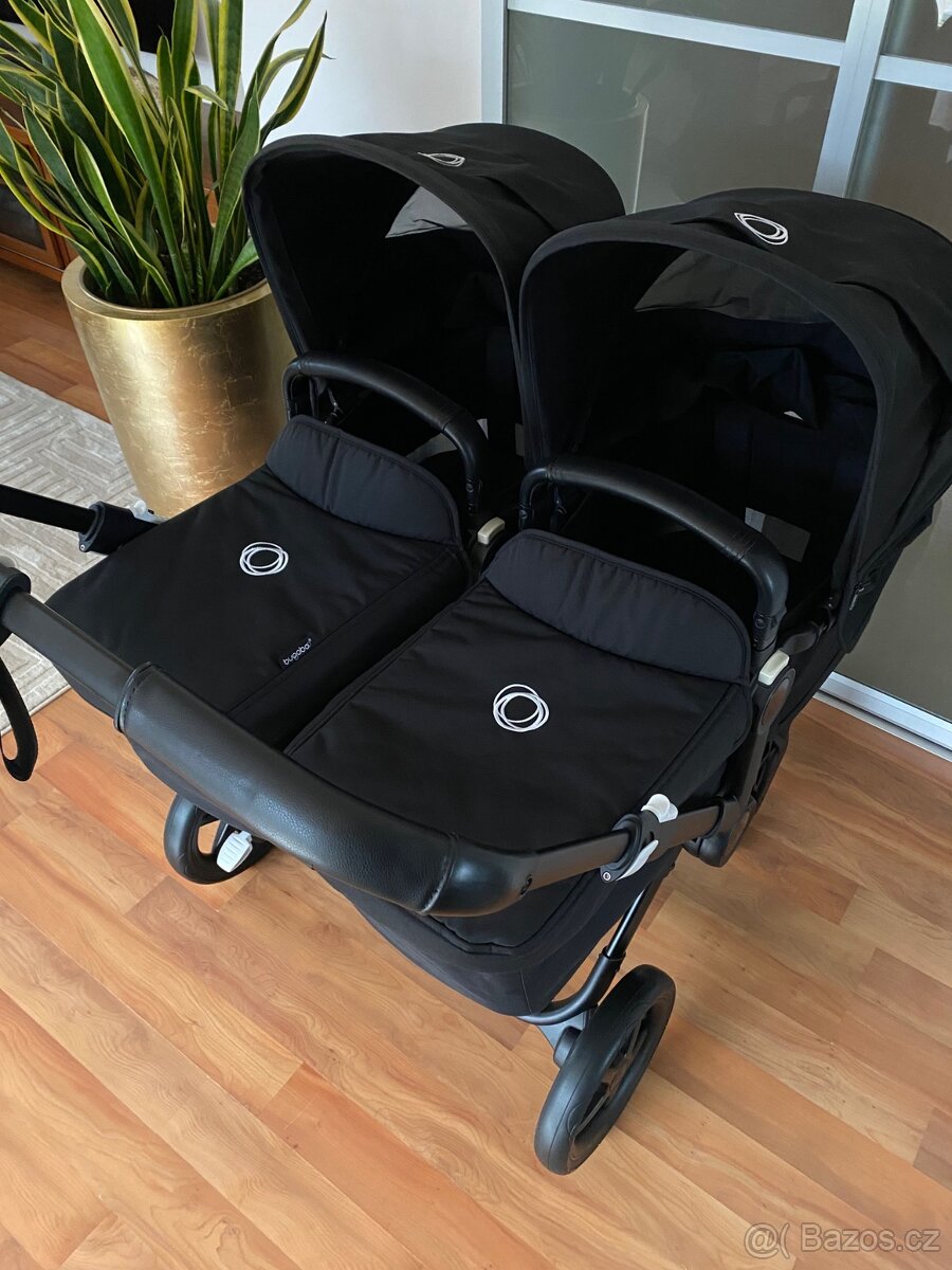 Bugaboo Dokey 5 TWIN all black + adaptér - 8