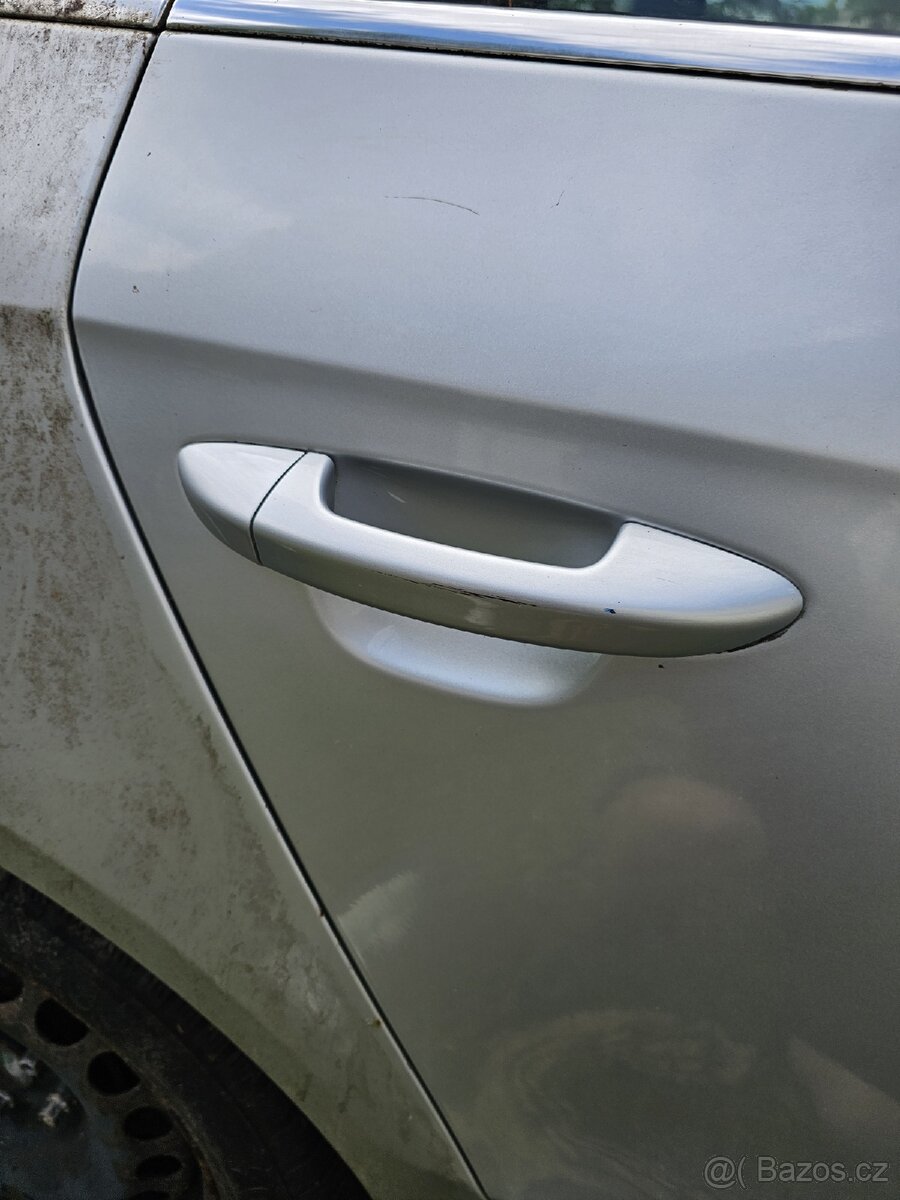 Dveře pravé zadní VW Passat B6 kombi LA7W stříbrný - 8