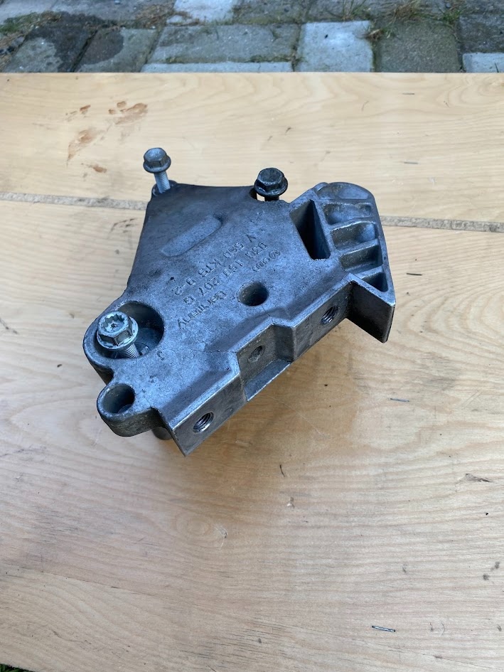 2.0tdi BKD díly motoru - 8