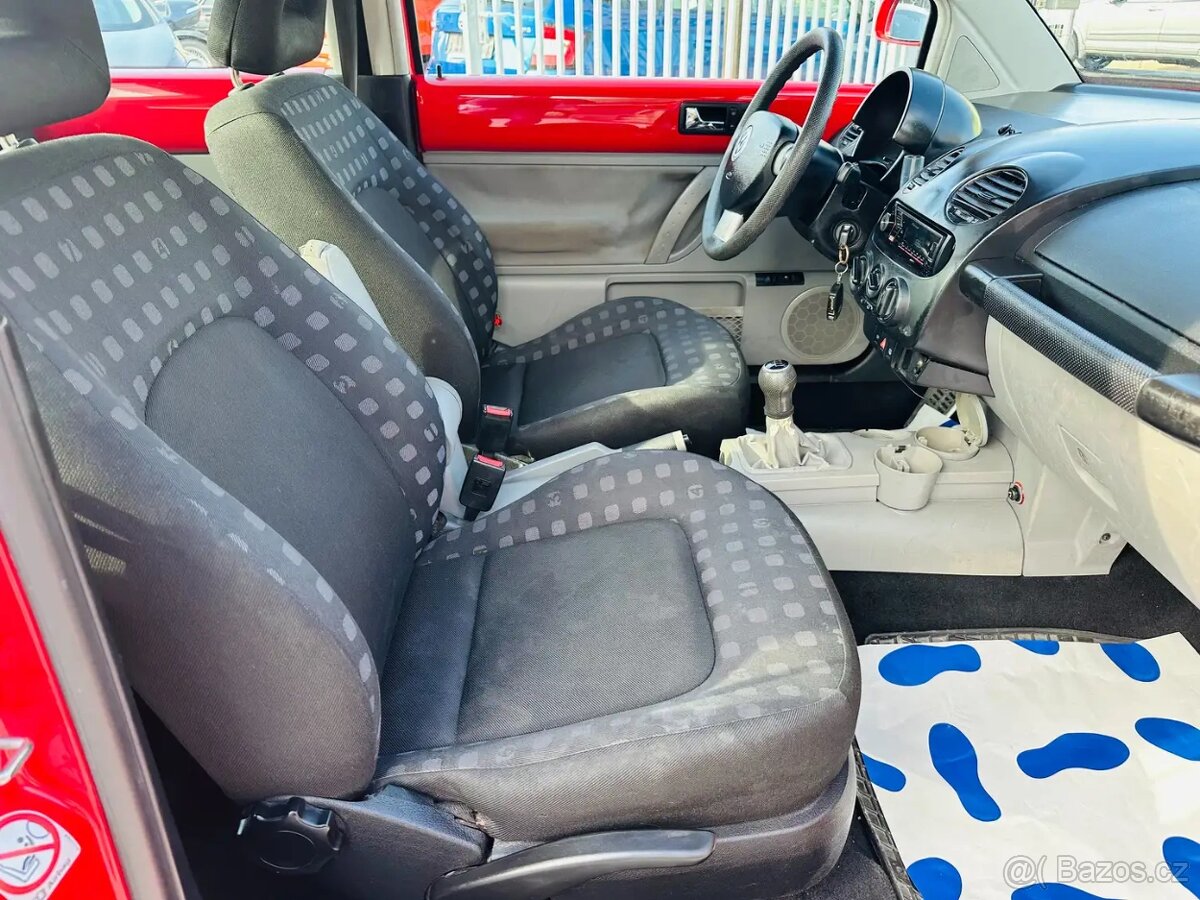 VW NEW BEETLE 2.0 i TOP STAV - 8