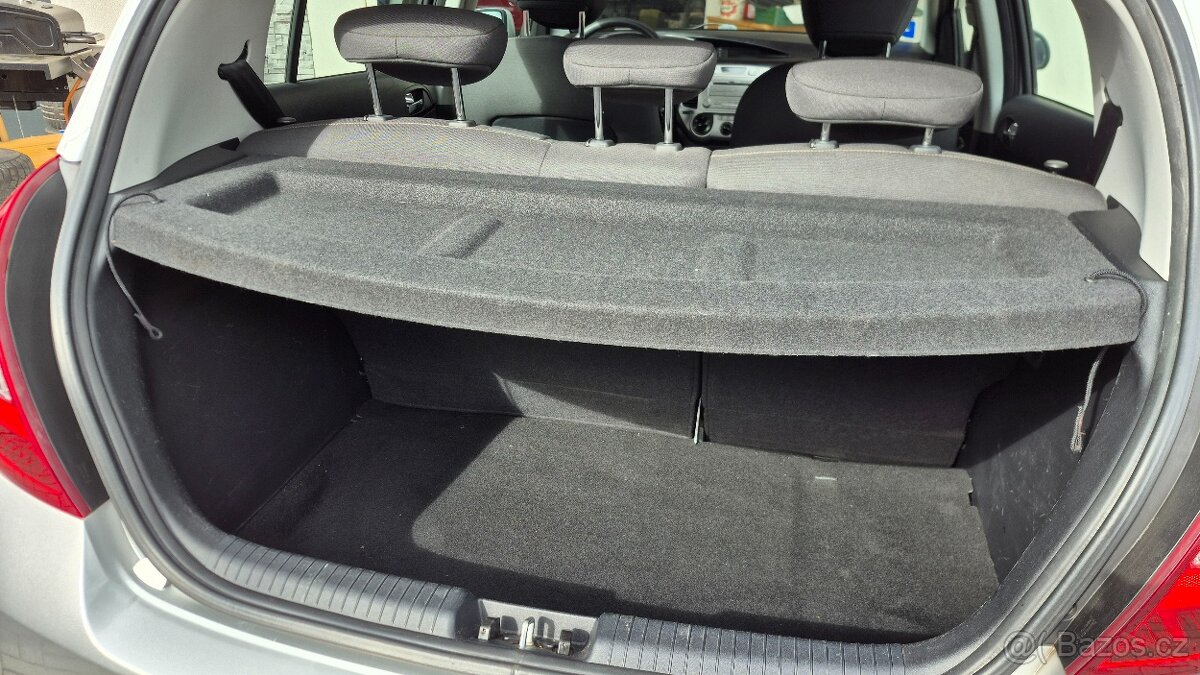 Hyundai i20 1.2i 2011 - 8