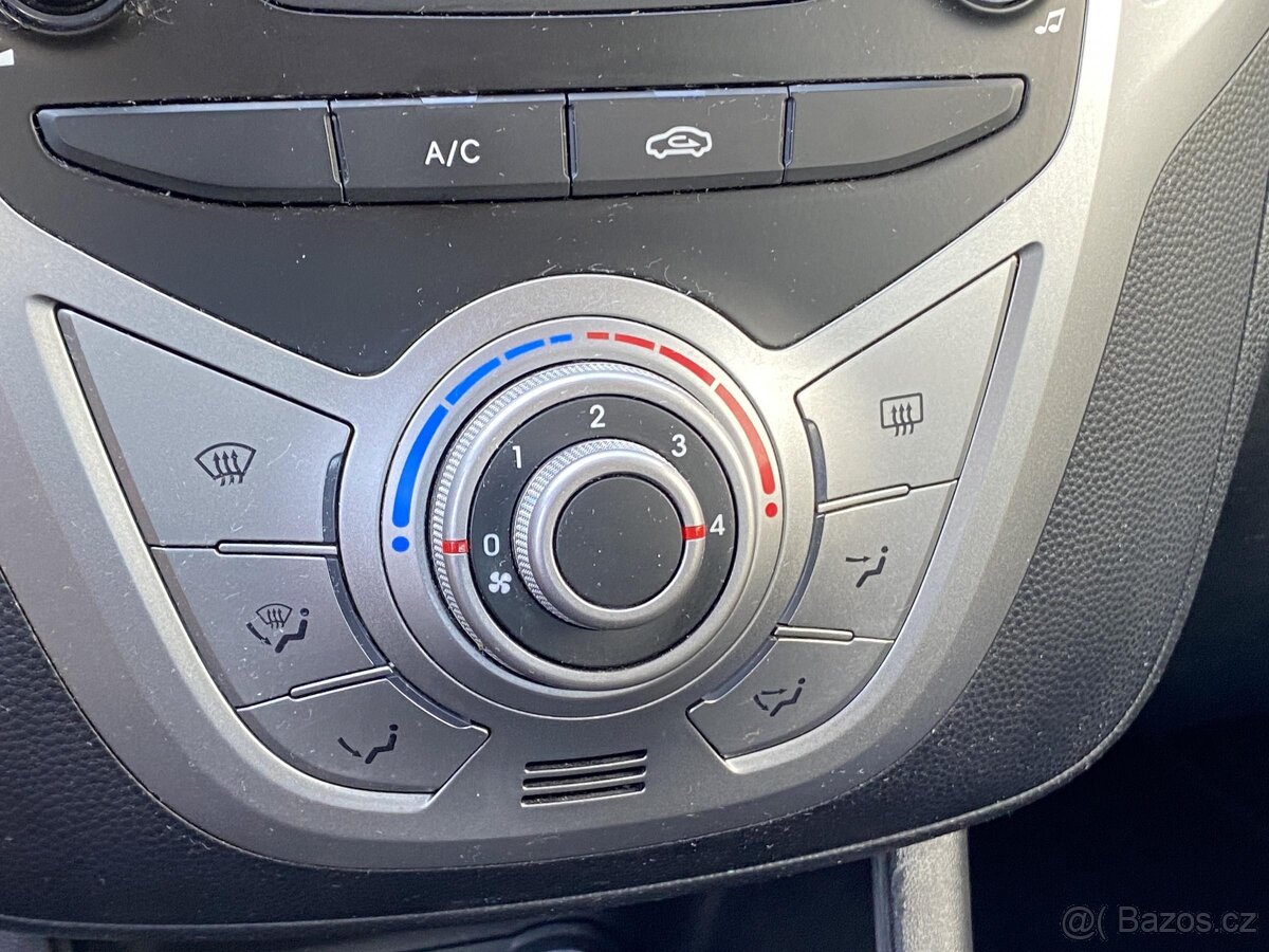 Hyundai Ix20 1.4CVVT , 66 kW benzín, 2016 - 8