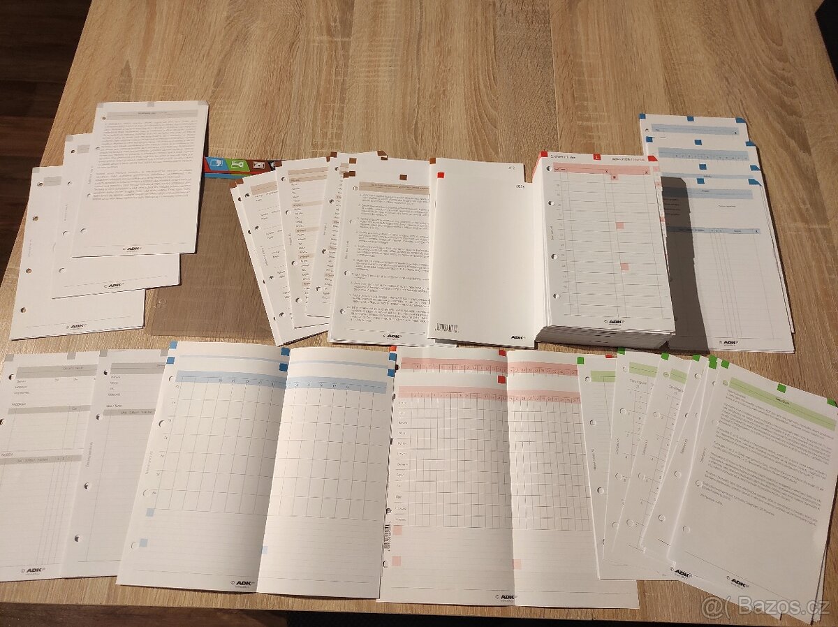 Archivní box a náhradní náplně,venní diář na 2026 ADK - 8