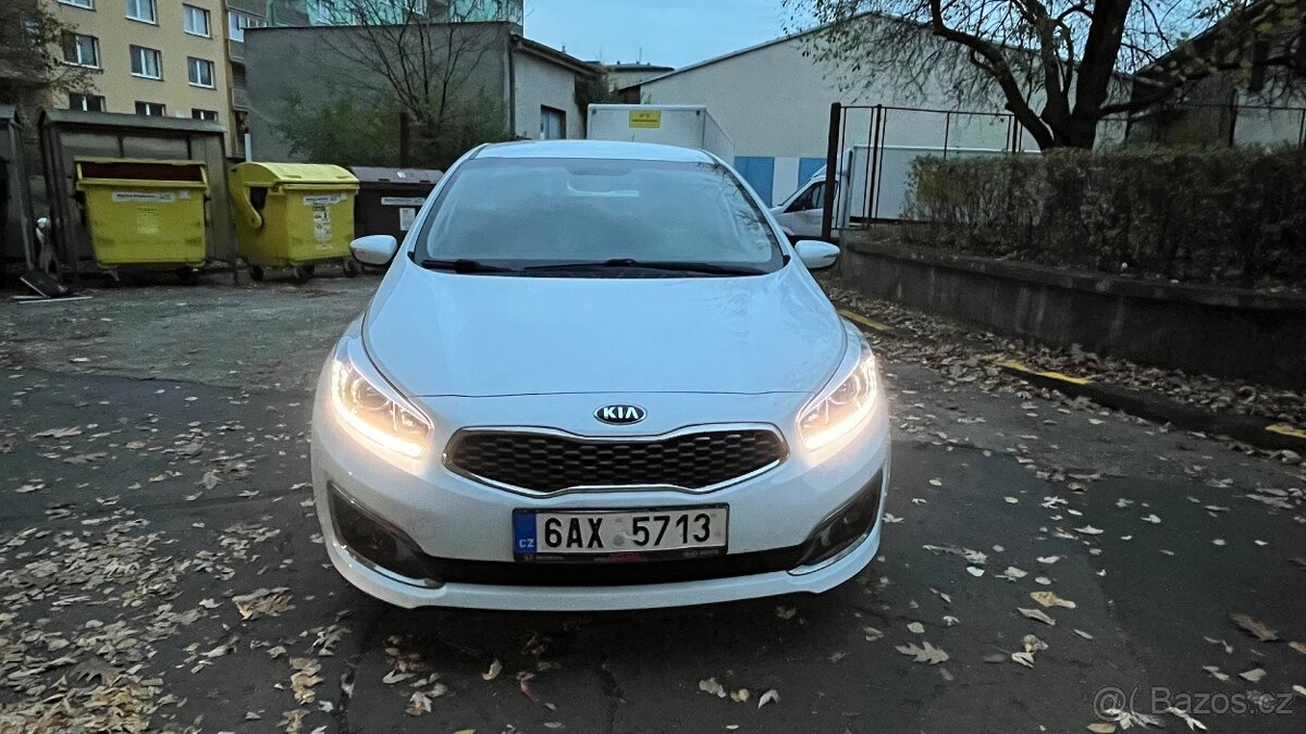 Prodej auta Kia Ceed II 1.4 TOP - 8