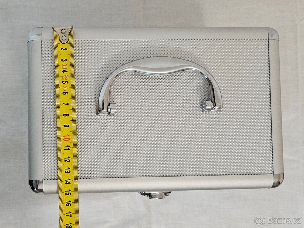 Kufr na CD/DVD nebo kosmetický kufřík - 8