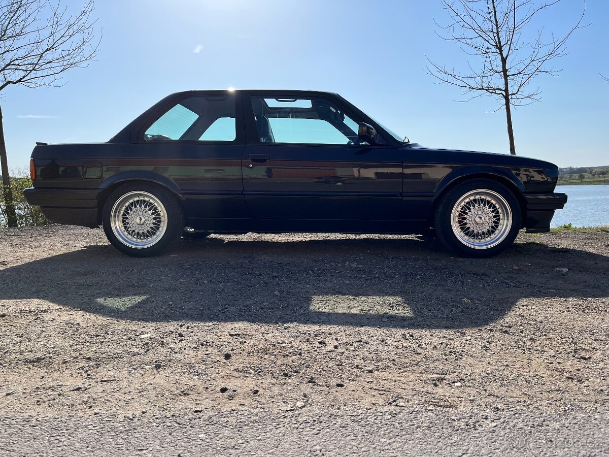 BMW E30 325i 2.5 COUPE 1989 (rezervace) - 8