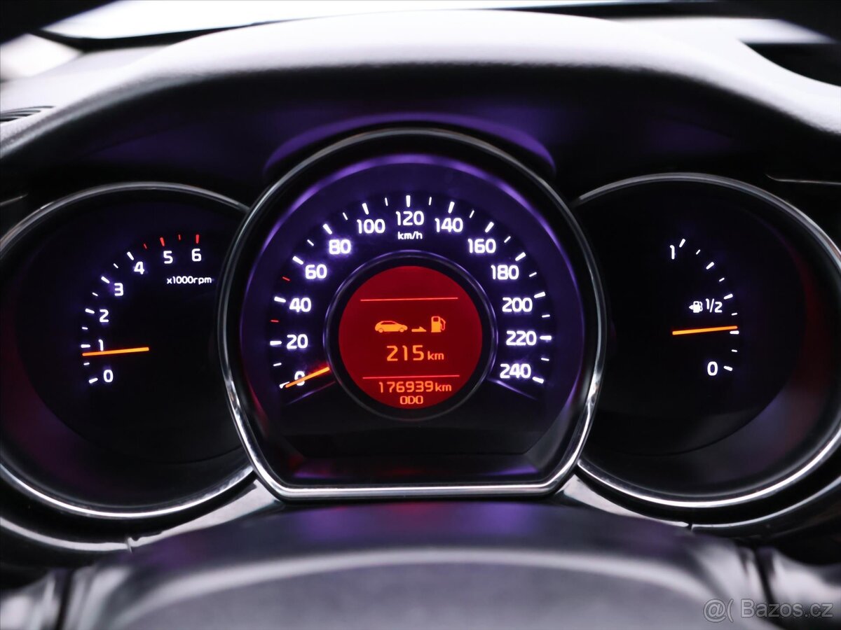 Kia Ceed 1,6 CRDi 100kW Exclusive CZ (2016) - 8