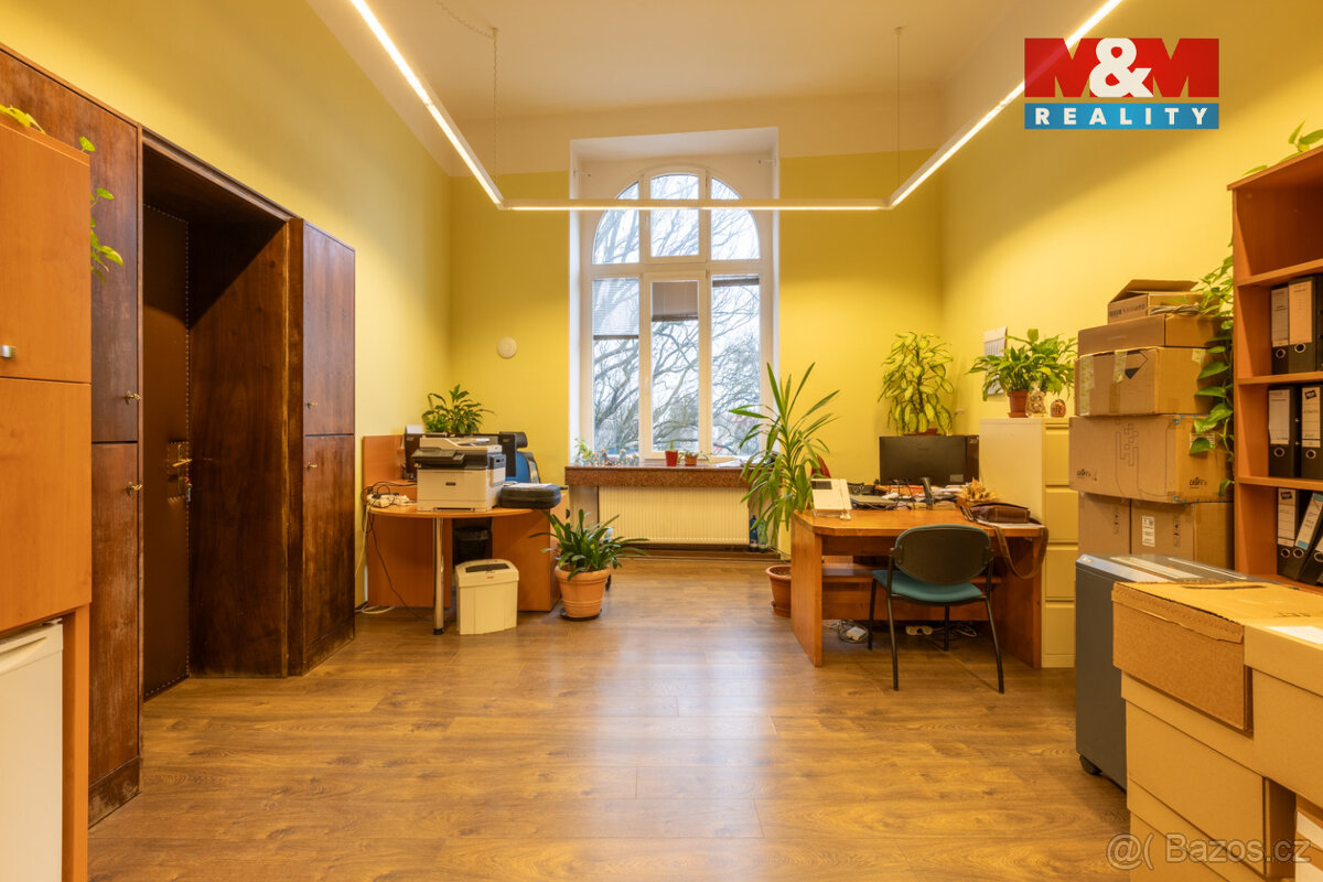 Prodej výrobního objektu, 2387 m², Rumburk, ul. Komenského - 8