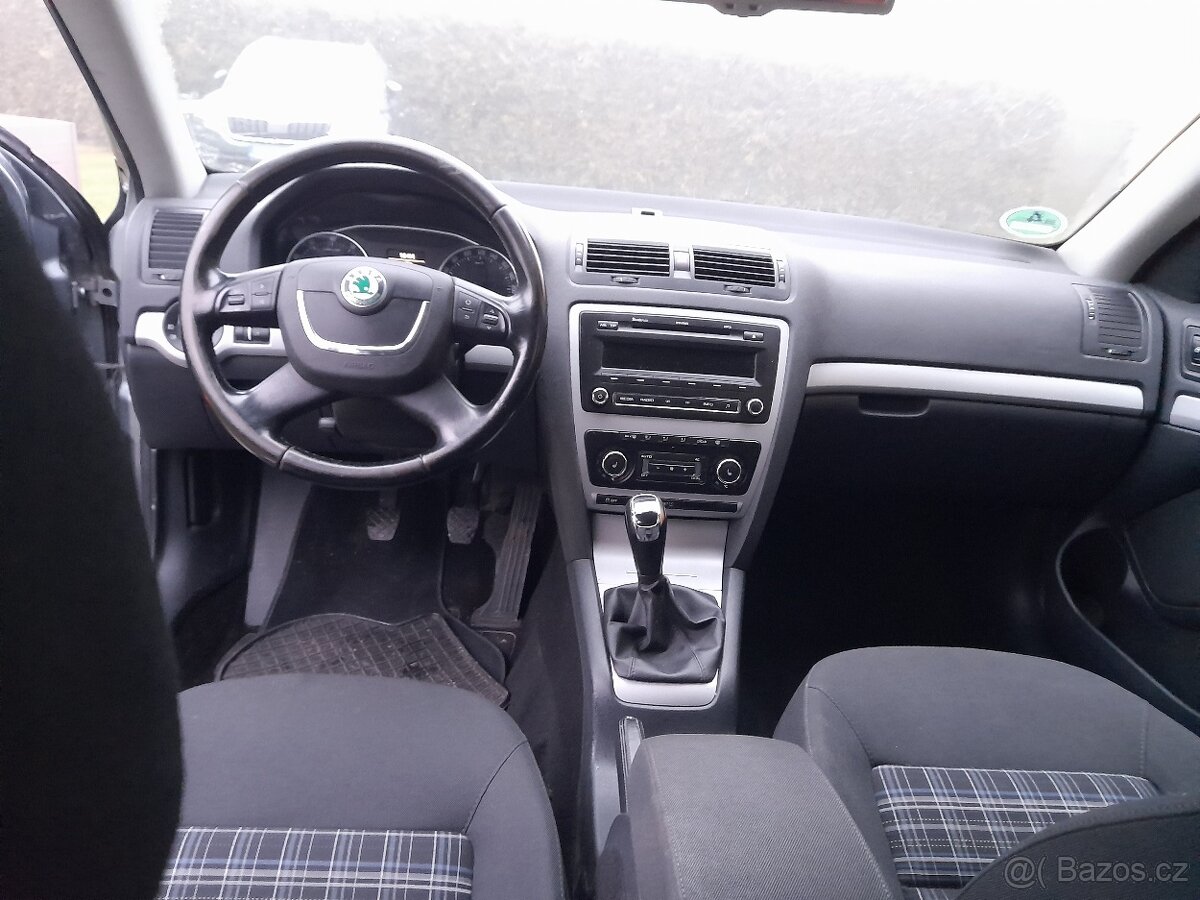 ŠKODA OCTAVIA KOMBI II FACELFT 1,4 TSI,2012,XENONY - 8